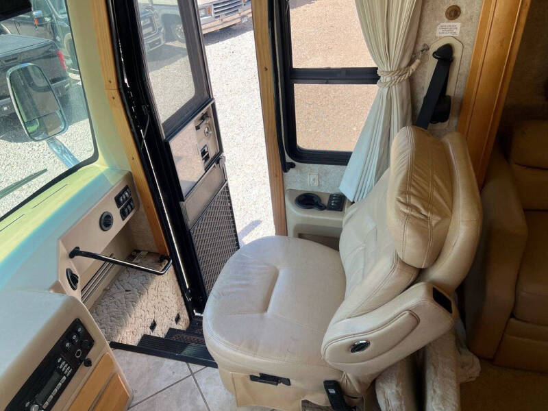 2006 Holiday Rambler Endeavor