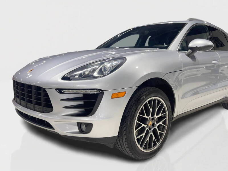 2016 Porsche Macan S