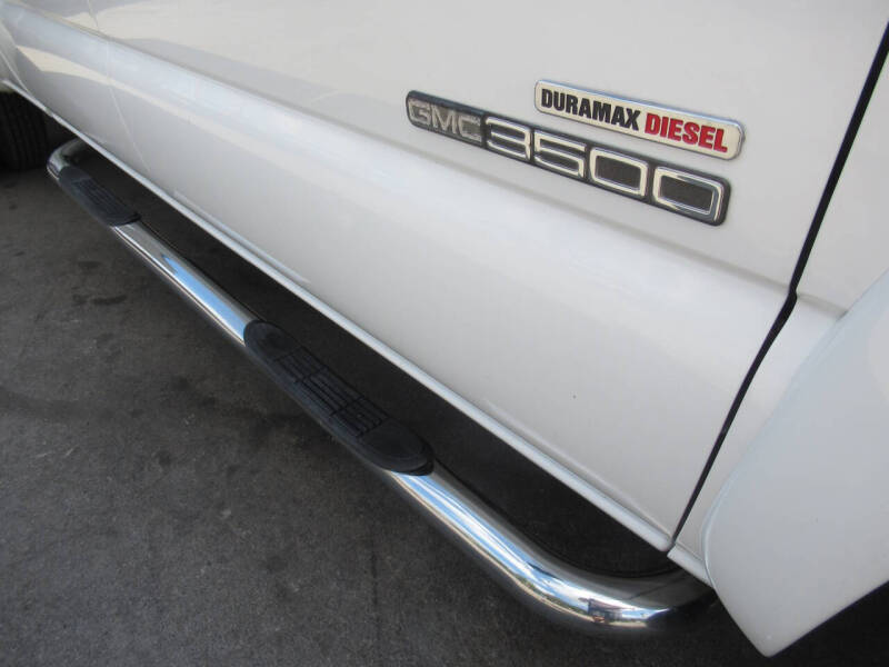 2004 GMC Sierra 3500