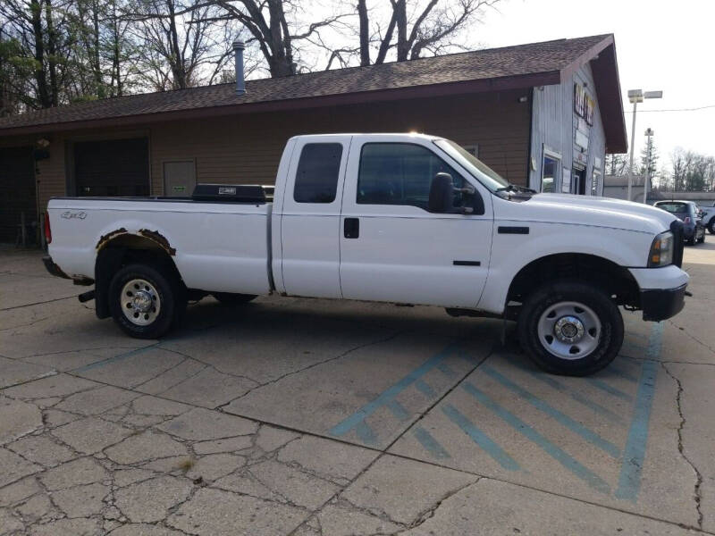 2005 Ford F-250 Super Duty for sale at Carz N Trux in Twin Lake MI