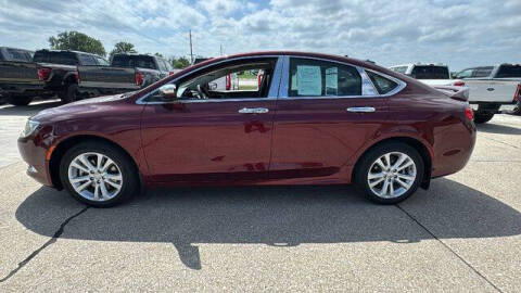 2017 Chrysler 200 Limited
