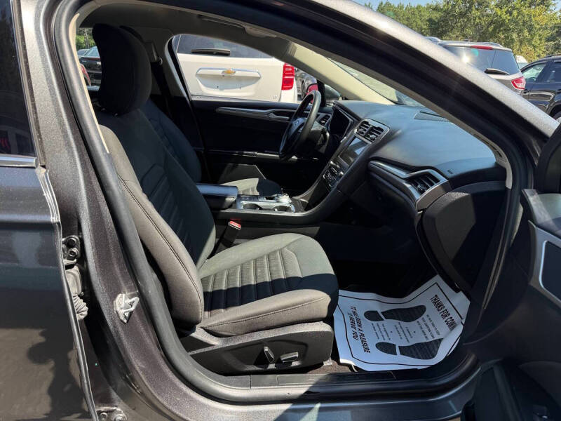 2019 Ford Fusion Hybrid SE