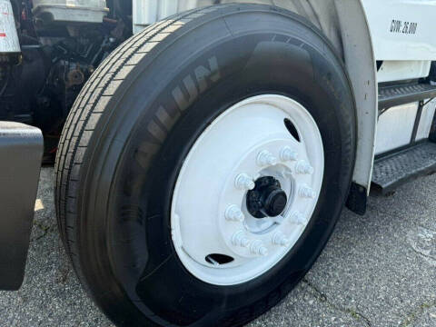 2016 Freightliner M2 106