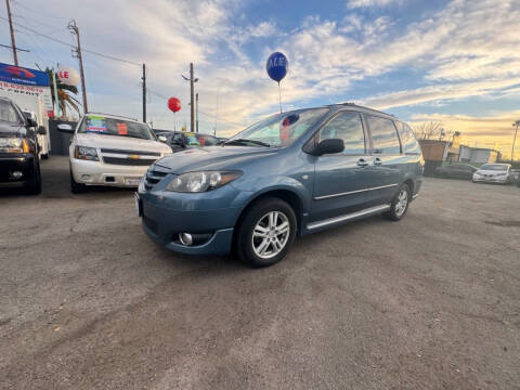 2004 Mazda MPV