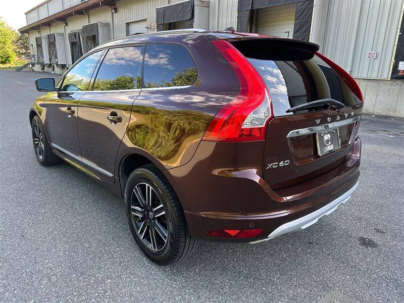 2017 Volvo XC60 T5 Dynamic