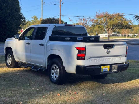 2022 Nissan Frontier S