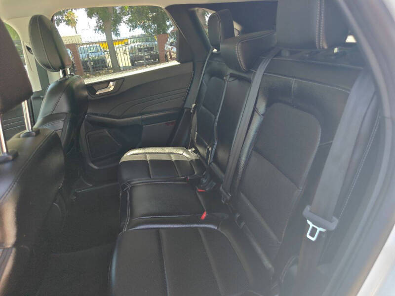 2022 Ford Escape SEL