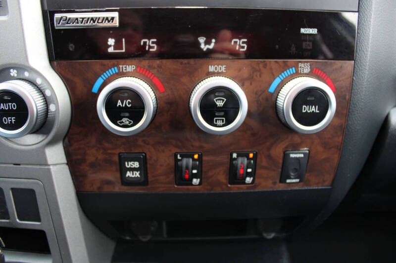 2013 Toyota Tundra Platinum