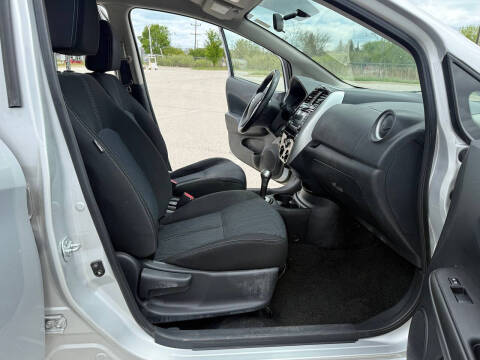 2016 Nissan Versa Note SV