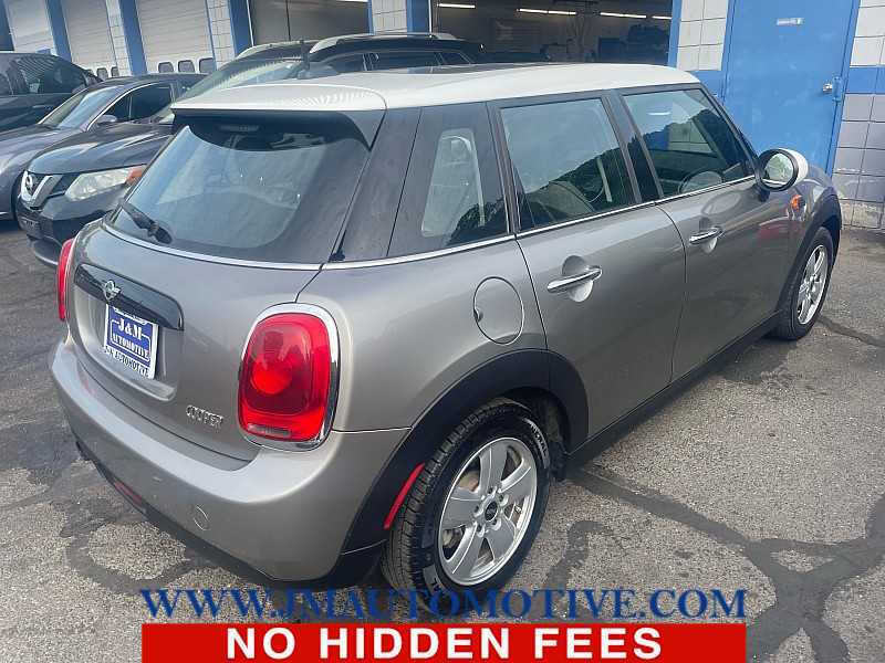2017 MINI Hardtop 4 Door Cooper