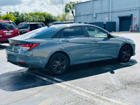 2022 Hyundai Elantra