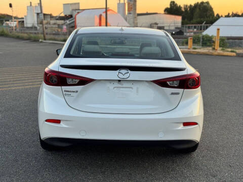 2015 Mazda MAZDA3 s Grand Touring