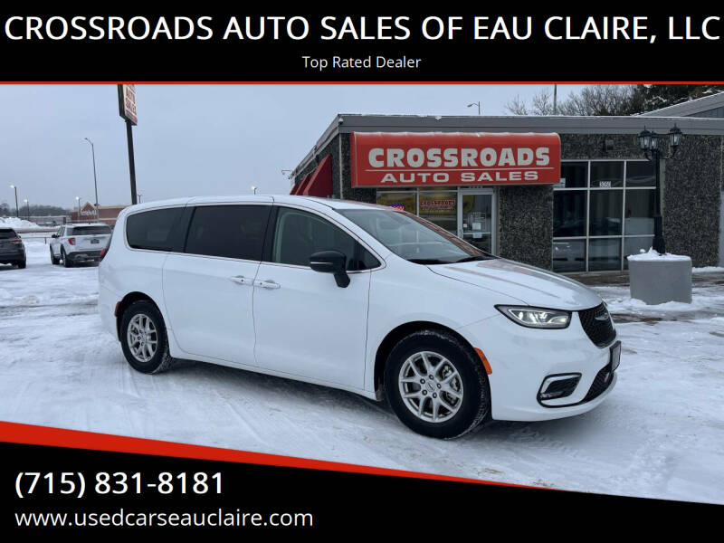 2024 Chrysler Pacifica Touring L's photo