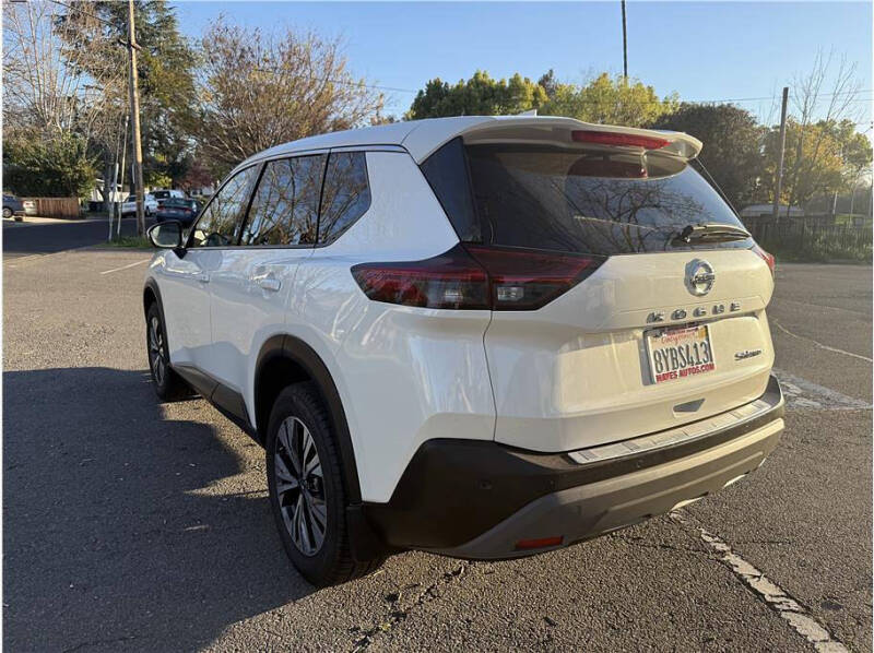 2021 Nissan Rogue SV
