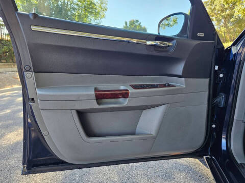 2005 Chrysler 300 Touring