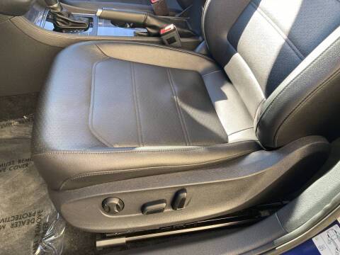 2017 Volkswagen Passat 1.8T SE