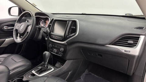 2016 Jeep Cherokee Overland