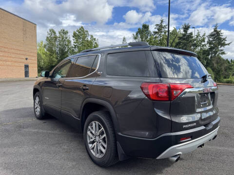 2017 GMC Acadia SLE-2