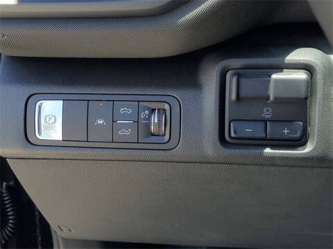 2025 Chevrolet Silverado EV LT