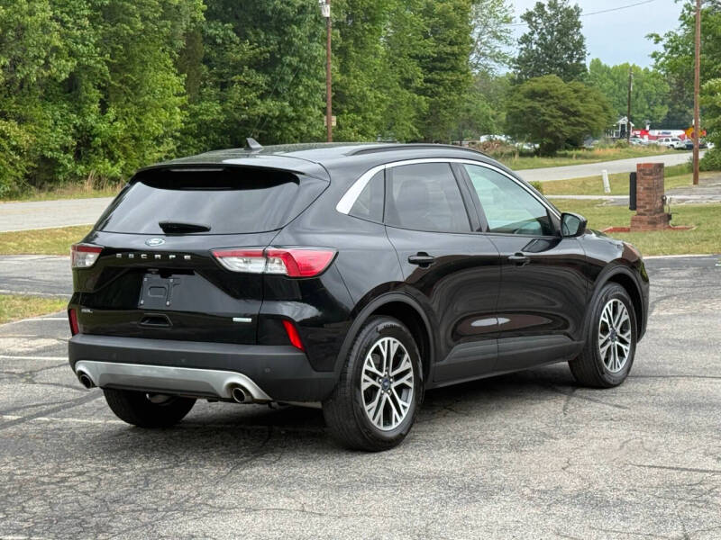 2020 Ford Escape SEL