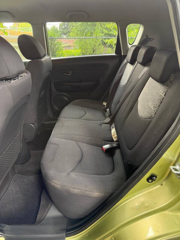 2010 Kia Soul +