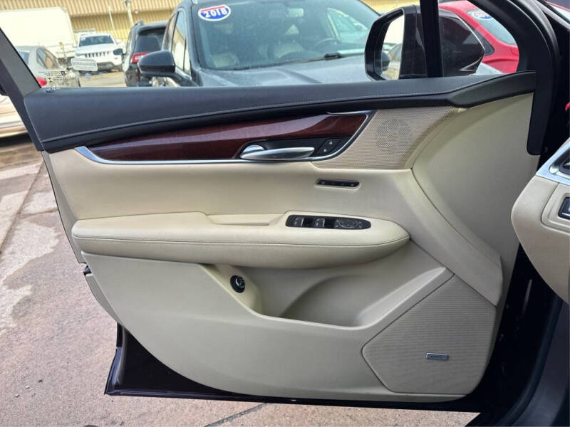 2018 Cadillac XT5 Luxury