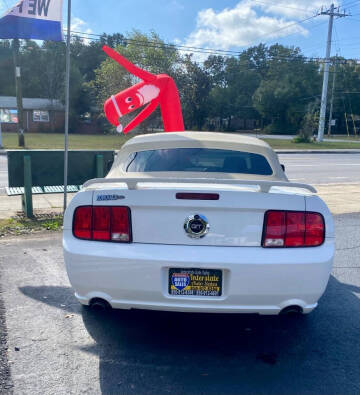 2005 Ford Mustang GT Premium