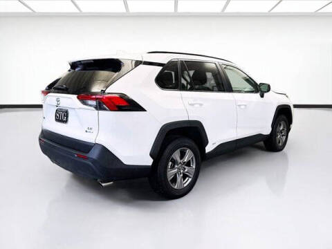 2025 Toyota RAV4 Hybrid LE