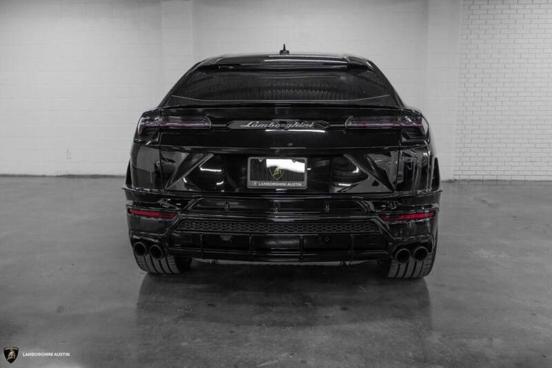 2024 Lamborghini Urus S