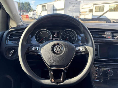 2020 Volkswagen Golf TSI