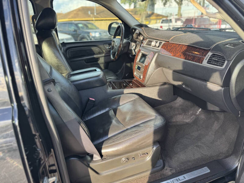 2011 GMC Yukon Denali