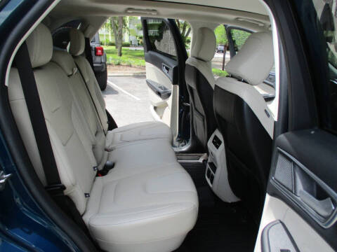 2020 Ford Edge Titanium