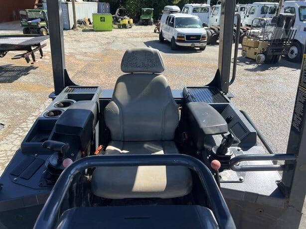 2020 DEERE 450 LGP