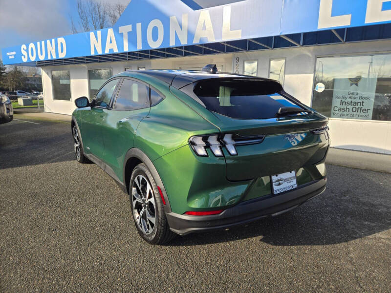 2025 Ford Mustang Mach-E Select