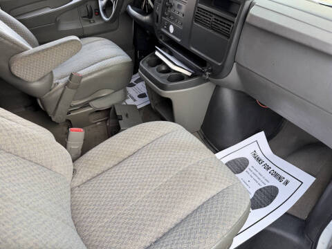 2003 Chevrolet Express 3500 LS