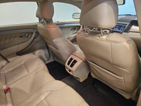 2014 Ford Taurus SEL