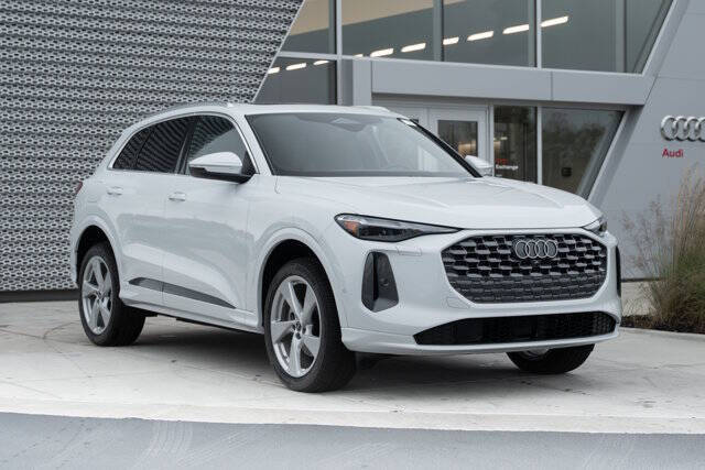 2025 Audi Q5 quattro Premium Plus TFSI