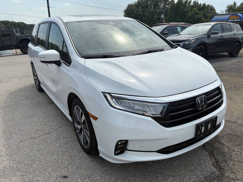 2024 Honda Odyssey Touring's photo