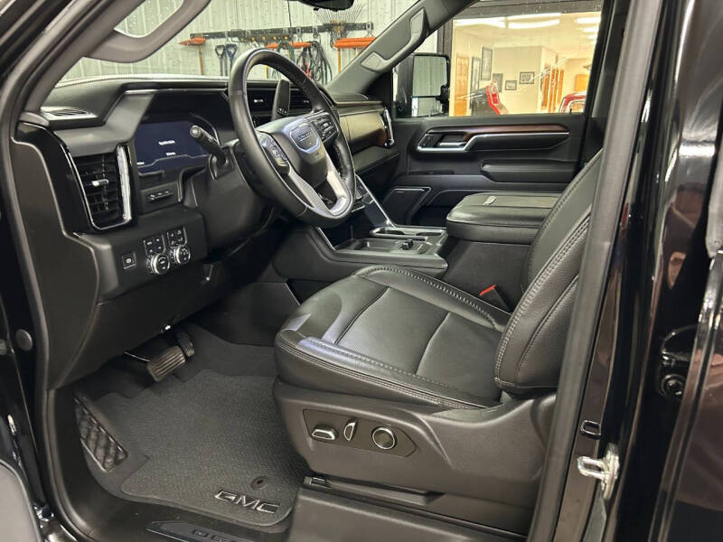 2024 GMC Sierra 2500HD Denali