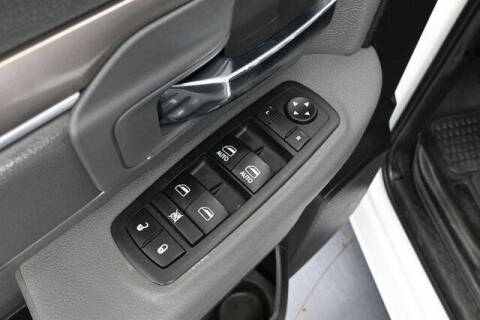 2017 RAM 1500 SLT