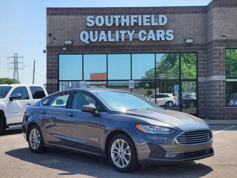 2019 Ford Fusion Hybrid for sale at SOUTHFIELD QUALITY CARS in Detroit MI
