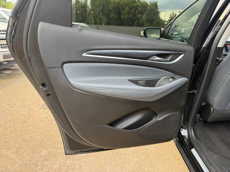 2021 Buick Enclave Essence