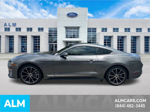 2022 Ford Mustang EcoBoost