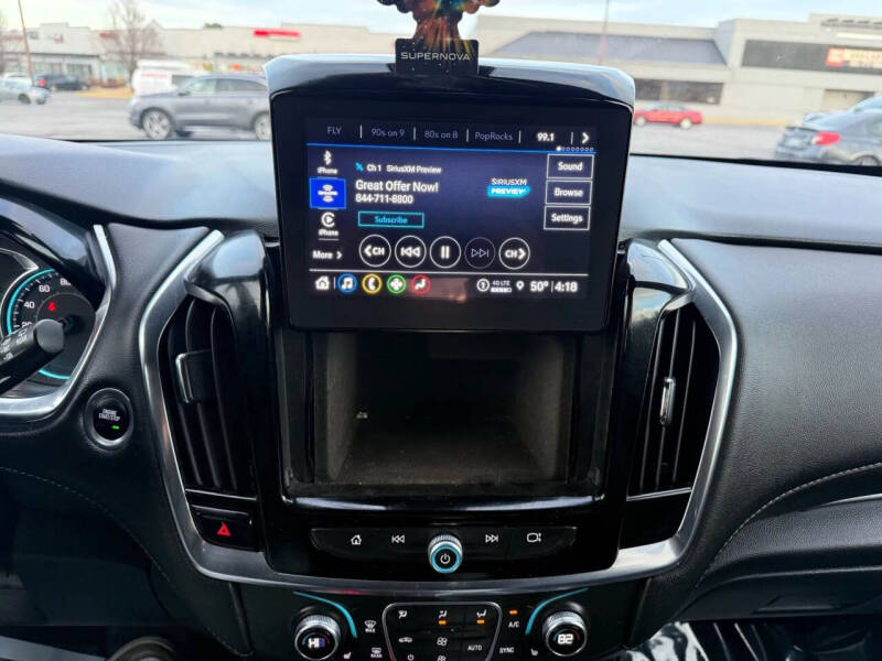 2023 Chevrolet Traverse LT Leather