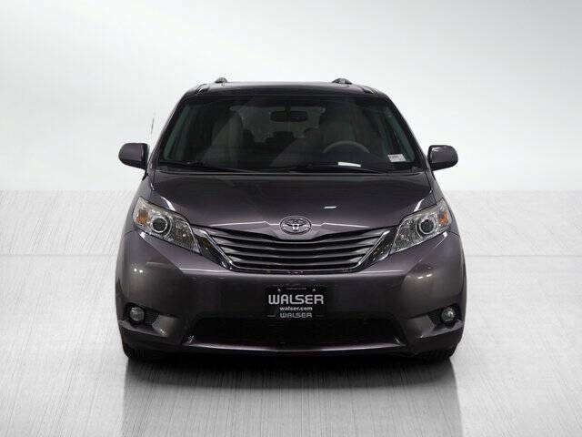 2014 Toyota Sienna XLE 7-Passenger