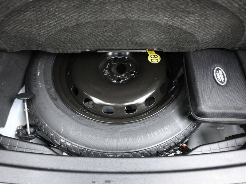 2024 Land Rover Range Rover Velar P250 Dynamic SE