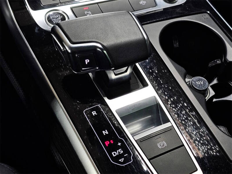 2023 Audi Q7 quattro Premium Plus 55 TFSI