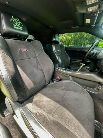 2015 Dodge Challenger R/T Plus