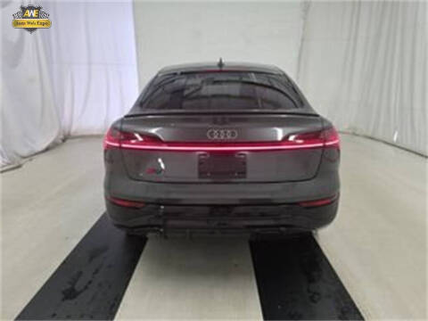 2024 Audi Q8 Sportback e-tron quattro Premium Plus S line