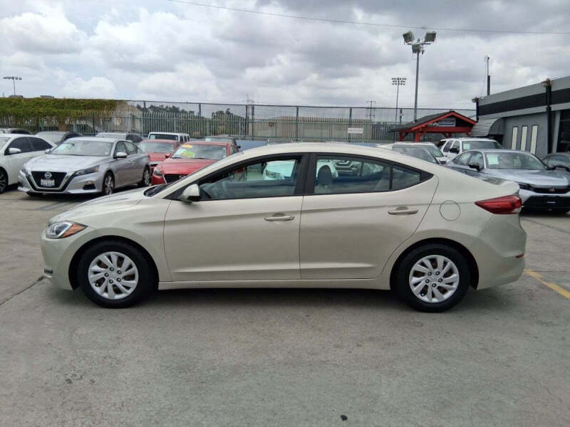2017 Hyundai Elantra